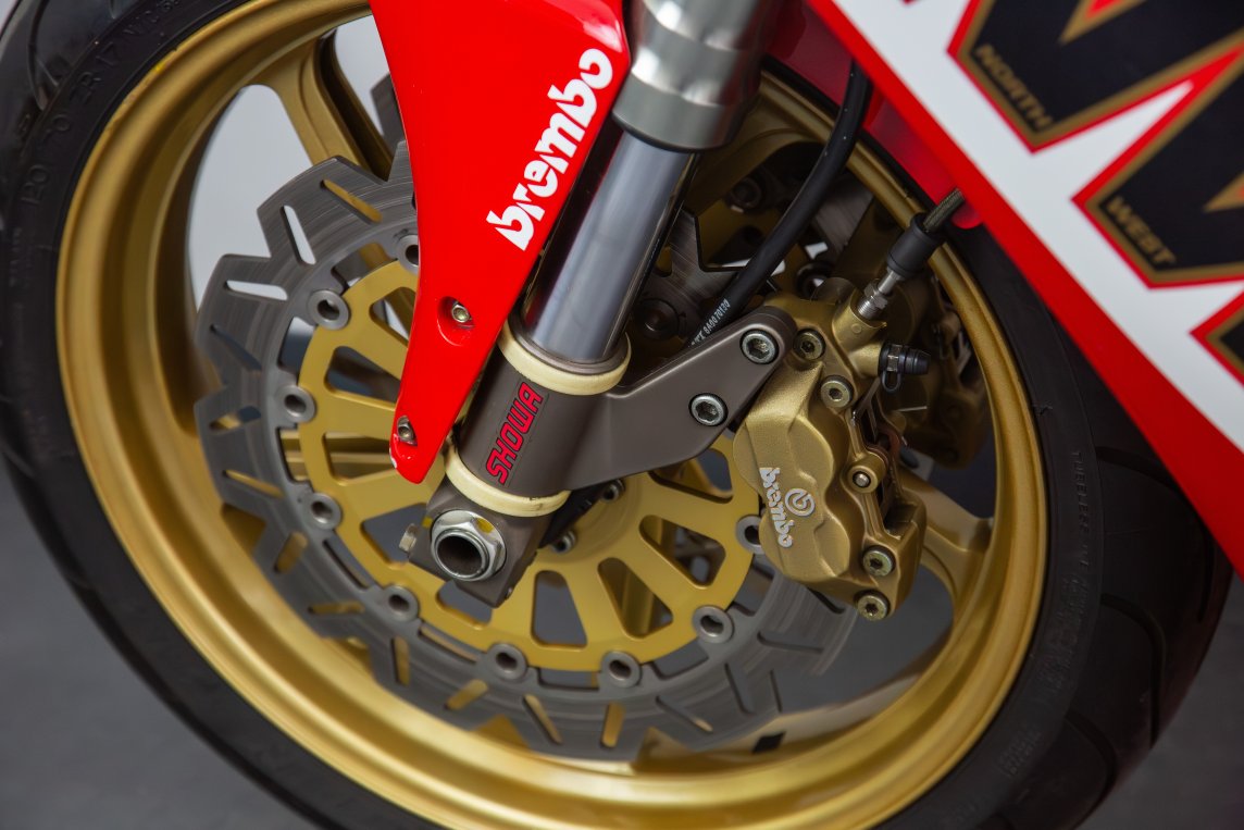 Ducati 748
